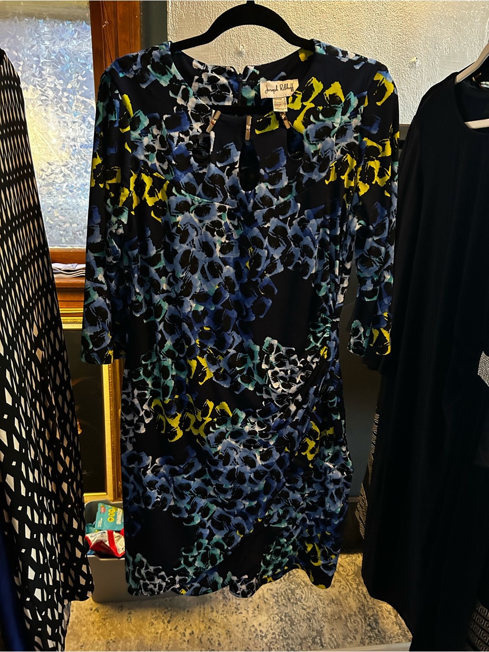 Abstract Floral Print Sheath Dress - Black/Blue/Yellow